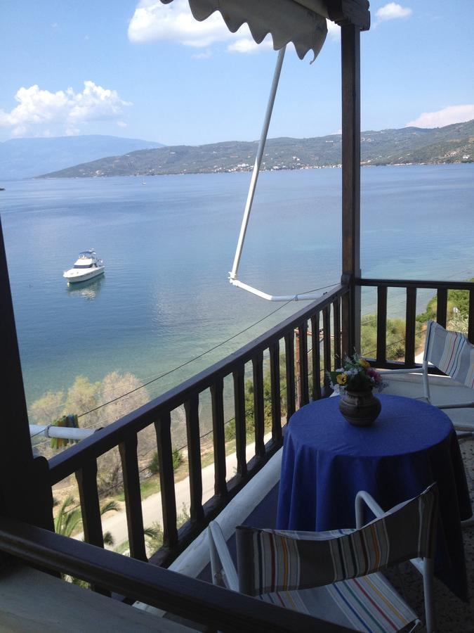 Blue Bay Hotell Milina Exteriör bild